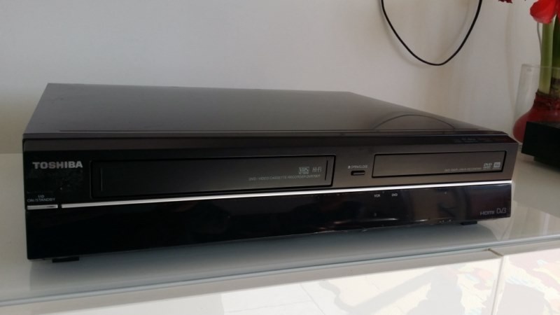 Magnétoscope-lecteur de DVD Toshiba