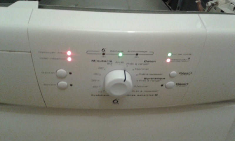 Pourquoi mon lave-linge Whirlpool affiche un code panne F05 ? - L