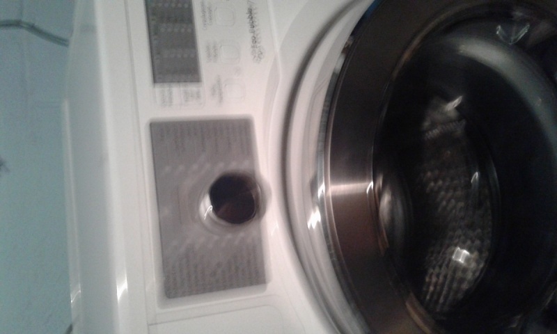 Pourquoi ma machine à laver fait-elle du bruit et que faire ?