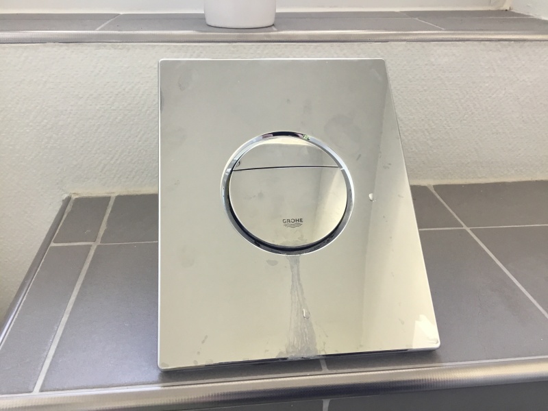 Chasse d'eau à bouton poussoir pour WC automatiques GROHE chromé ¾