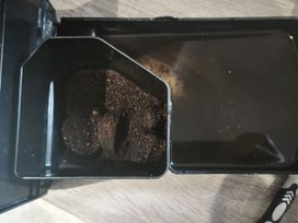 galette humide et eau dans le bac